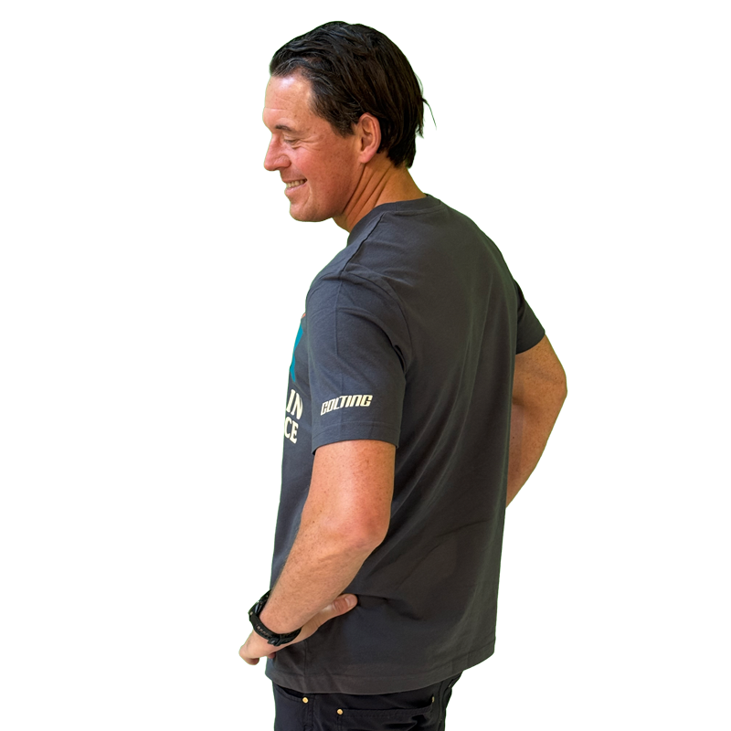 Retro T-shirt - Limited edition "Rooted in Endurance"